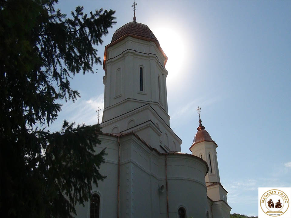 Pelerinaj la Mănăstirea Cocoș, județul Tulcea