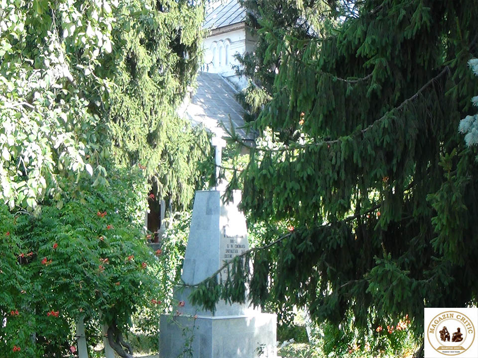 Mănăstirea Cocoș, județul Tulcea, Cruce